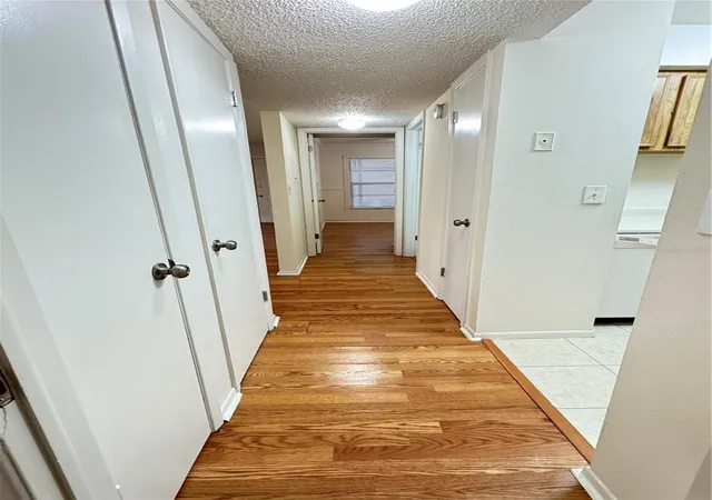 Listing Photo 5 - Condo for sale in building located at 4033 Dream Oak Pl, Tampa, FL 33613 - Unit #101