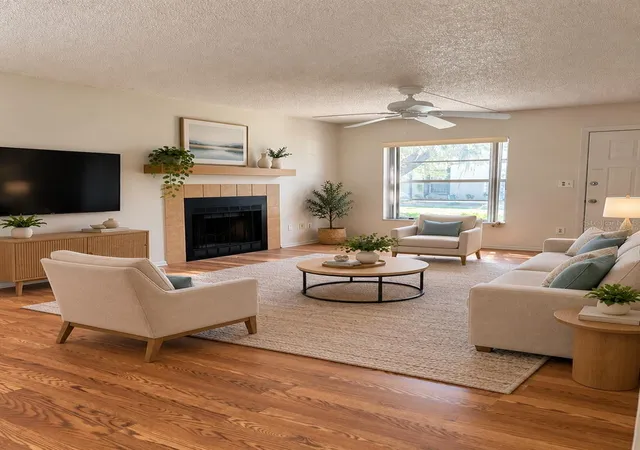 Listing Photo 5 - Condo for sale in building located at 4033 Dream Oak Pl, Tampa, FL 33613 - Unit #101
