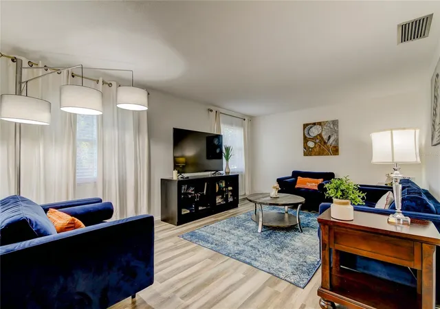Photo 4 of Single family home for sale at 1846 Elmhurst Dr, Clearwater, FL 33765 | MLS# TB8508971 | Listing updated on 2026-09-10