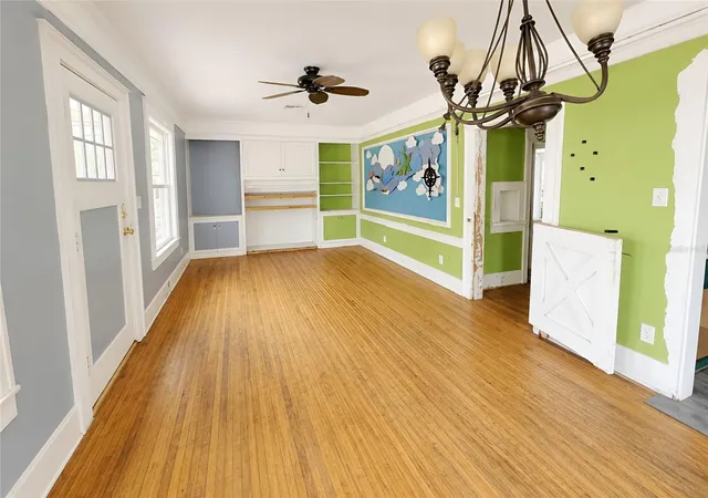 3rd image of 1037 Lexington St, Lakeland, FL 33801 | MLS# S5149964