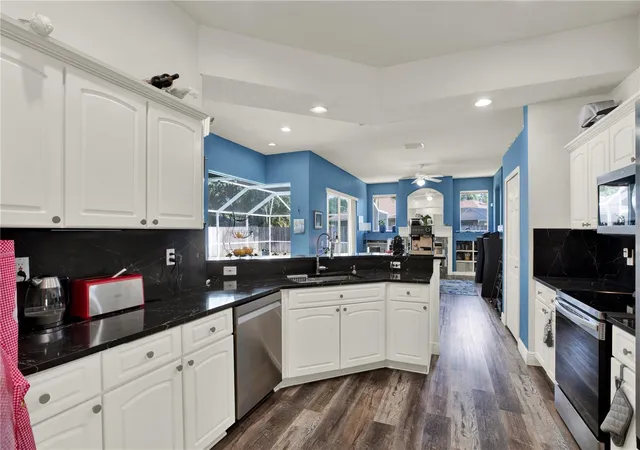 4th image of 3165 Prides Xing, Tarpon Springs, FL 34688 | MLS# TB8508978
