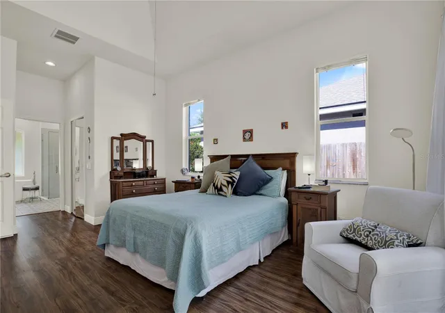 5th image of 3165 Prides Xing, Tarpon Springs, FL 34688 | MLS# TB8508978