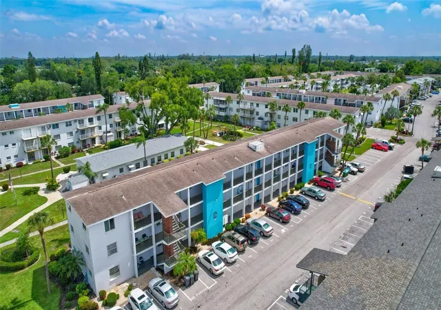 1st image of 2217 Sunset Dr #E27, Bradenton, FL 34207 | MLS# TB8508979