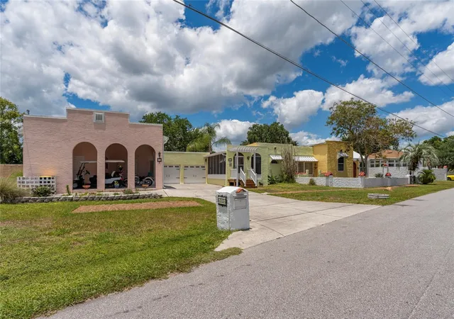 4th image of 815 Lake Jessie Dr, Winter Haven, FL 33881 | MLS# S5149974