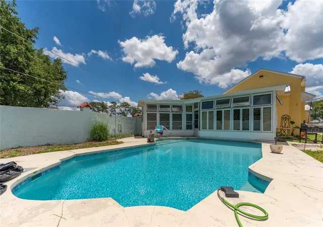 1st image of 815 Lake Jessie Dr, Winter Haven, FL 33881 | MLS# S5149974