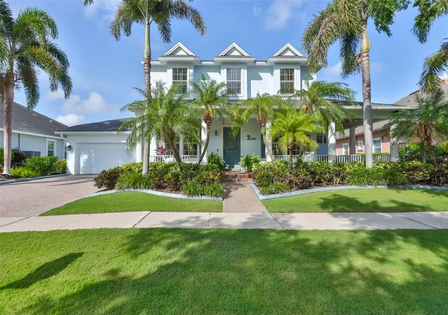 Photo 3 of Single family home for sale at 5318 Loon Nest Ct, Apollo Beach, FL 33572 | MLS# TB8508996 | Listing updated on 2026-09-25