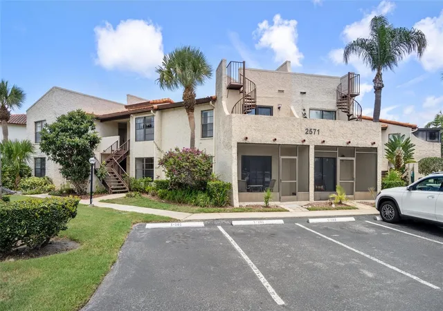2nd image of 2571 Cyprus Dr #1-201, Palm Harbor, FL 34684 | MLS# TB8509000