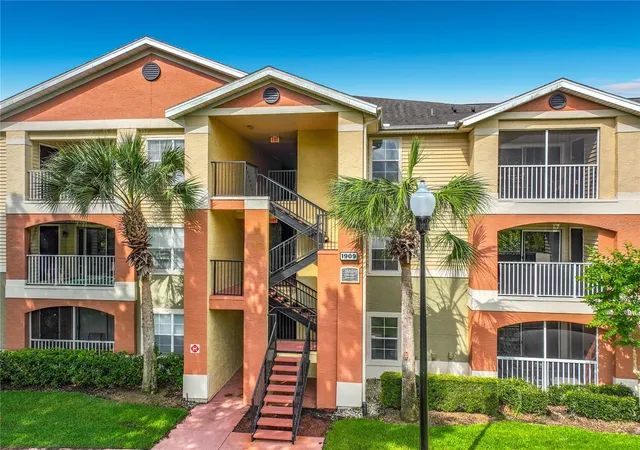 4th image of 1909 Summer Clb Dr, Oviedo, FL 32765