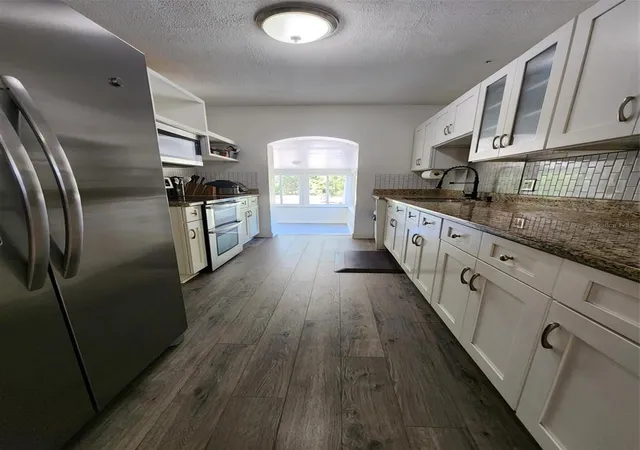 Photo 4 of Single family home for sale at 1608 Edna Ave, Largo, FL 33770 | MLS# TB8509013 | Listing updated on 2026-08-18