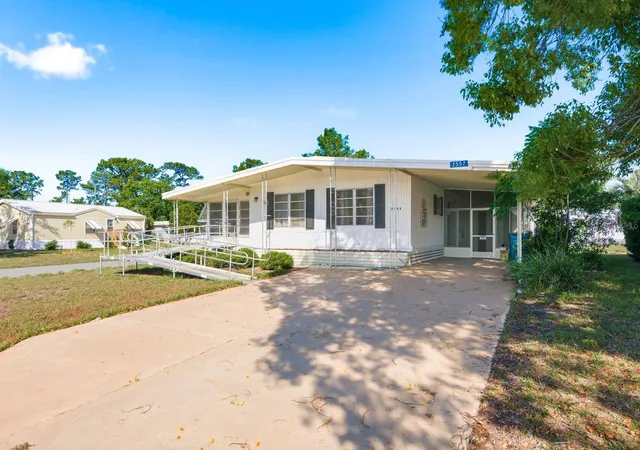 Photo 3 of Manufactured home for sale at 7557 Fairlane Ave, Brooksville, FL 34613 | MLS# TB8509027 | Listing updated on 2026-09-29