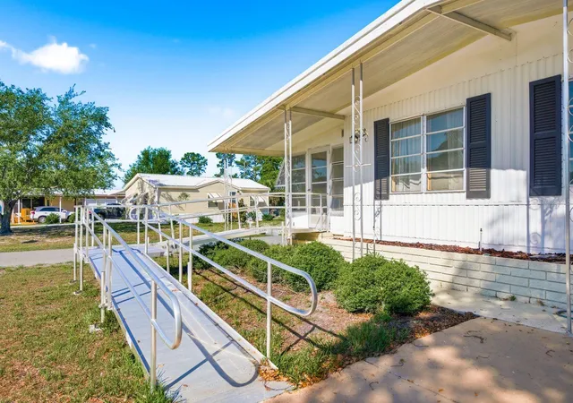 Photo 3 of Manufactured home for sale at 7557 Fairlane Ave, Brooksville, FL 34613 | MLS# TB8509027 | Listing updated on 2026-09-29