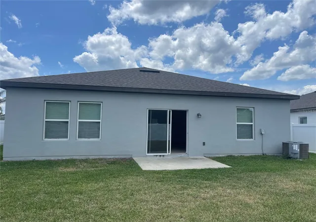 Photo 2 of Single family home for sale at 2858 Neverland Dr, New Smyrna Beach, FL 32168 | MLS# V4949106 | Listing updated on 2026-10-09