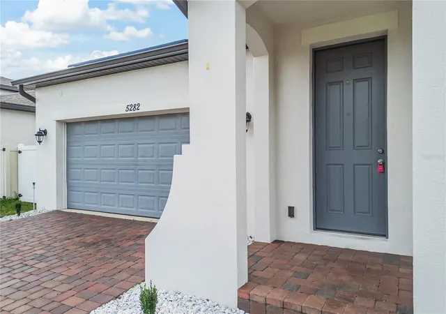 Photo 3 of Single family home for sale at 5282 Pavia Dr, Saint Cloud, FL 34771 | MLS# S5149979 | Listing updated on 2026-09-30