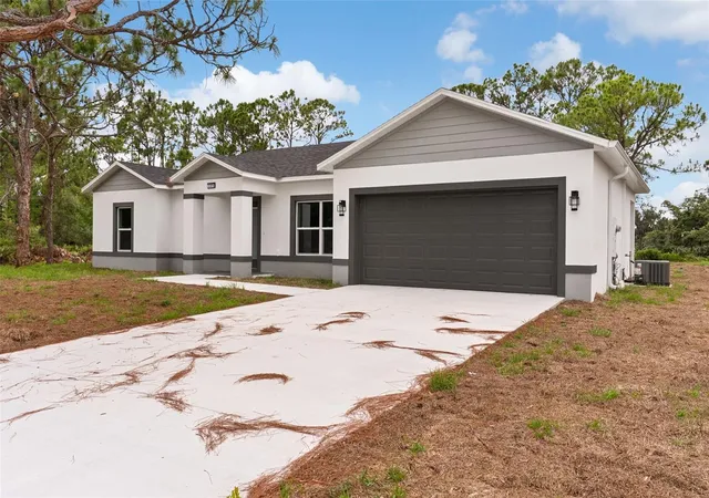 Photo 4 of Sale Pending at 108 Oxbow Dr, Sebring, FL 33876 | MLS# S5149981 | Listing updated on 2026-09-25