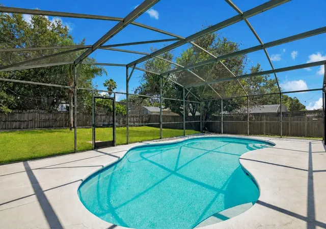Photo 2 of Single family home for sale at 10652 Crescendo Loop, Clermont, FL 34711 | MLS# O6408223 | Listing updated on 2026-09-20