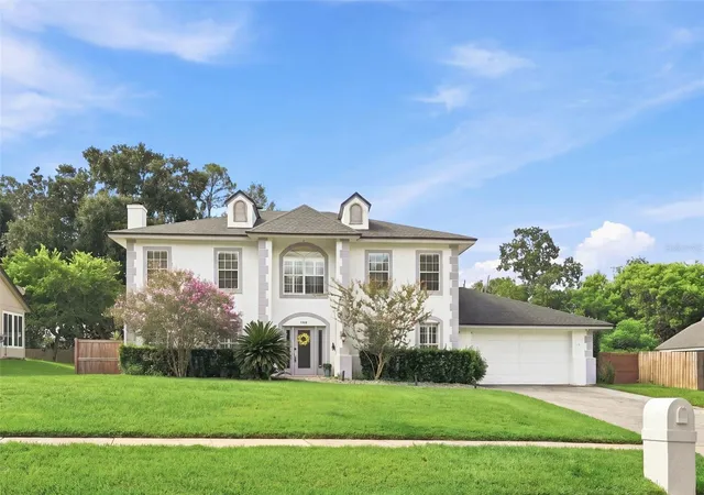 Single family home for sale at 1349 Valley Pine Cir, APOPKA, FL 32712 | MLS# O6408227