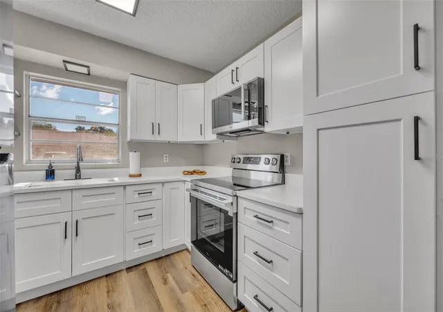1st image of 2 Villa Villar Ct #20, Deland, FL 32724 | MLS# O6408242