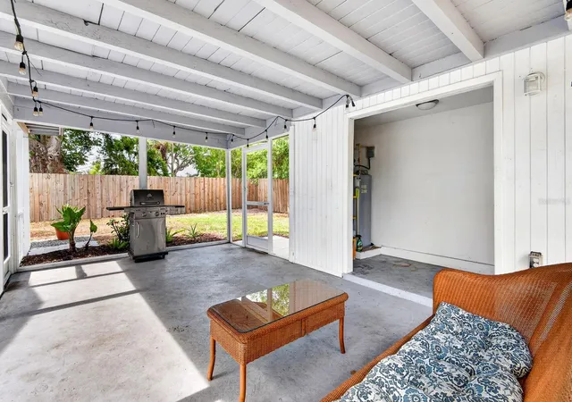 4th image of 916 Pattison Ave, Sarasota, FL 34237 | MLS# A4693771