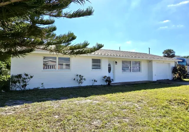 Photo 1 of Single family home for sale at 192 Ponce De Leon Dr, Ormond Beach, FL 32176 | MLS# V4949109 | Listing updated on 2026-09-15