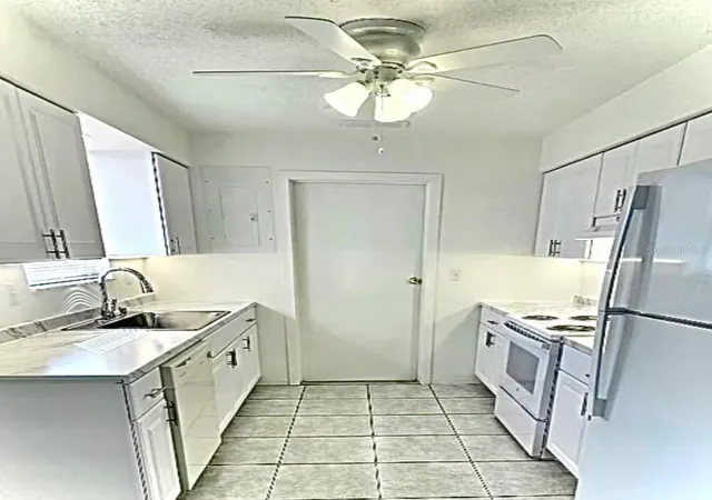 Photo 3 of Single family home for sale at 192 Ponce De Leon Dr, Ormond Beach, FL 32176 | MLS# V4949109 | Listing updated on 2026-09-15