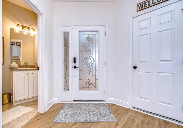Photo 3 of Townhouse for sale at 208 Elm View Ct, Brandon, FL 33511 | MLS# TB8509092 | Listing updated on 2026-09-30