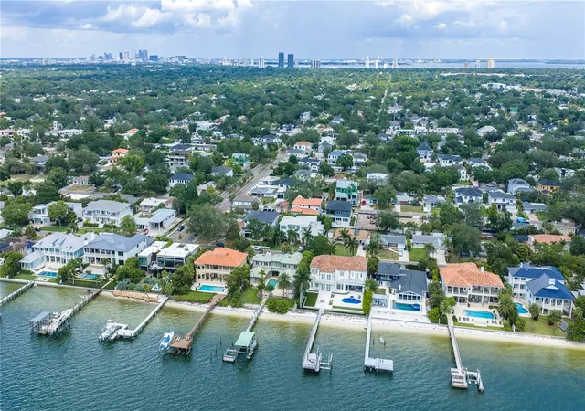10th image of 3606 S Belcher Dr, Tampa, FL 33629 | MLS# TB8509094
