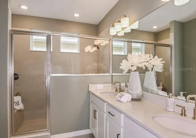 Photo 3 of Sale Pending at 14784 Fld Daisy Dr, Winter Garden, FL 34787 | MLS# O6408277 | Listing updated on 2026-10-21