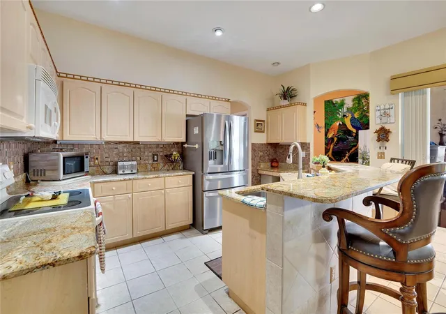 Homes for sale in Valrico, FL | 813 Innergary Pl, Valrico, FL 33594 | MLS# TB8509101