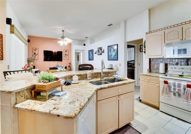 Homes for sale in Valrico, FL | 813 Innergary Pl, Valrico, FL 33594 | MLS# TB8509101
