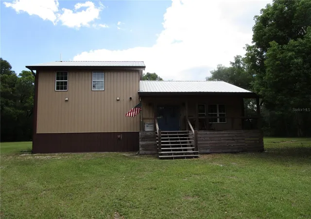 Photo 1 of Single family home for sale at 21108 Durden Rd, Dade City, FL 33523 | MLS# W7885808 | Listing updated on 2026-09-23