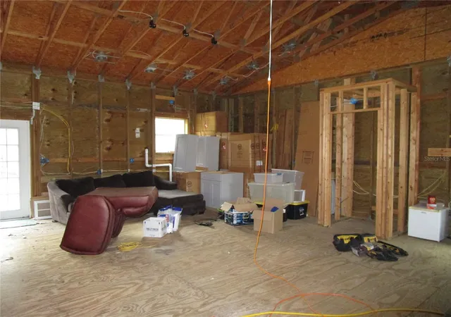 Photo 3 of Single family home for sale at 21108 Durden Rd, Dade City, FL 33523 | MLS# W7885808 | Listing updated on 2026-09-23