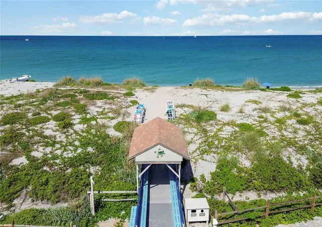 2nd image of 500 Park Blvd S, Venice, FL 34285