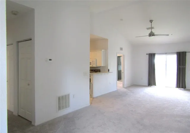 Listing Photo 4 - Condo for sale in building located at 3966 Mediterranea Cir, Sarasota, FL 34233 - Unit #421