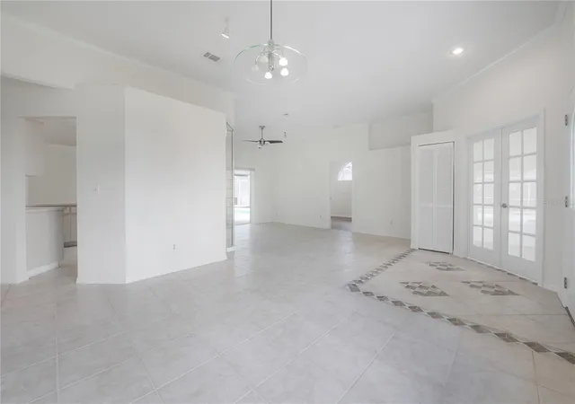 Photo 4 of Single family home for sale at 15121 Heathridge Dr, Tampa, FL 33625 | MLS# TB8509177 | Listing updated on 2026-09-25