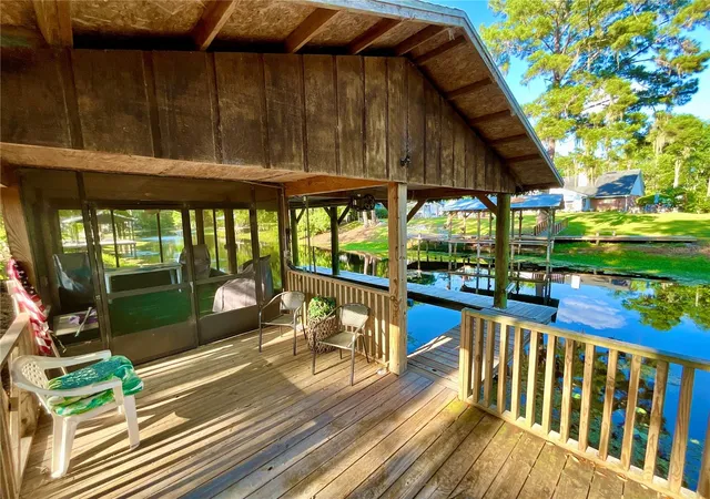 3rd image of 529 Se 5Th Ave, Melrose, FL 32666 | MLS# GC540380