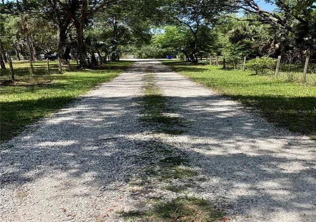 3rd image of 390 Foothill Farms Rd, Orange City, FL 32763 | MLS# V4949116