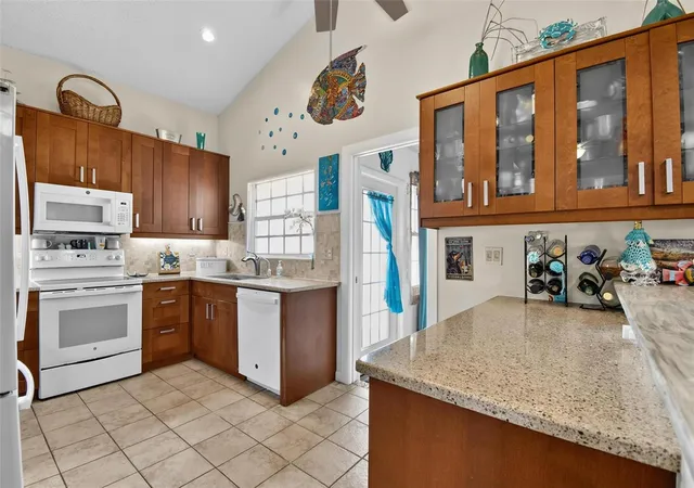 4th image of 15 Sea Vista Dr, Palm Coast, FL 32137 | MLS# FC318571