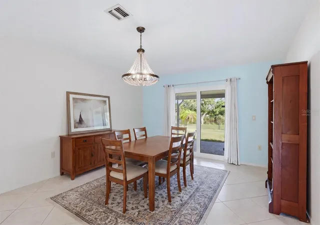 4th image of 255 Rigel Rd, Venice, FL 34293 | MLS# N6144355