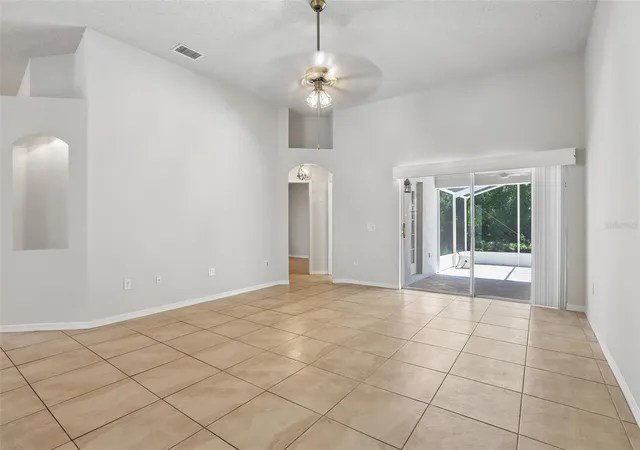 Homes for sale in Tampa, FL | 10216 Charleston Corner Rd, Tampa, FL 33635 | MLS# TB8509212