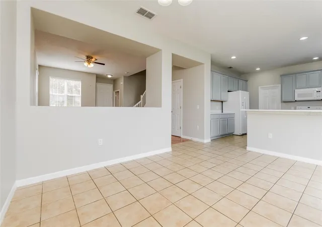 Photo 4 of Single family home for sale at 513 Berry James Ct, Kissimmee, FL 34744 | MLS# C7526253 | Listing updated on 2026-10-29
