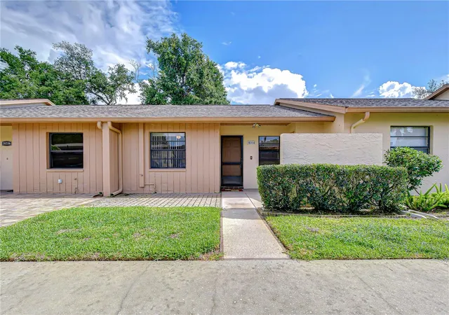 Homes for sale in Zephyrhills, FL | 38334 Cottonwood Pl, Zephyrhills, FL 33542 | MLS# TB8509232