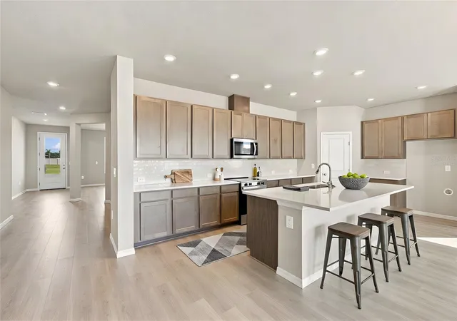Photo 1 of Single family home for sale at 437 Spring Harvest Dr, Plant City, FL 33566 | MLS# TB8509236 | Listing updated on 2026-10-22