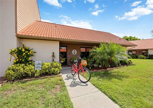 Photo 2 of Single family home for sale at 6507 Draw Ln #68, Sarasota, FL 34238 | MLS# A4693842 | Listing updated on 2026-07-21