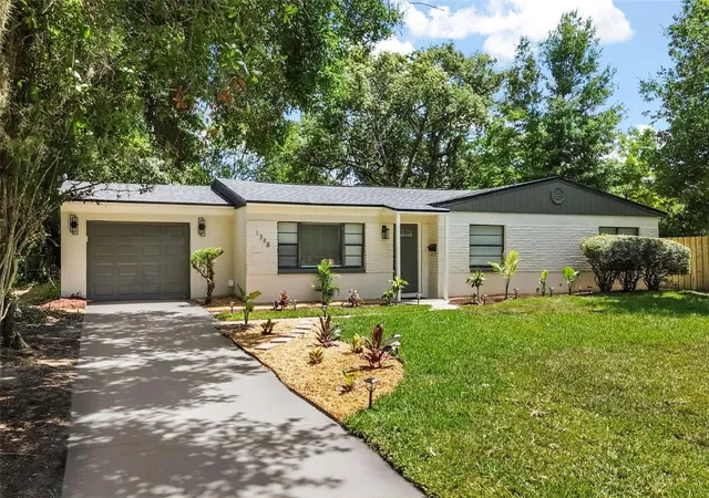 Photo 1 of Single family home for sale at 1348 Radclyffe Rd, Orlando, FL 32804 | MLS# O6408360 | Listing updated on 2026-09-07