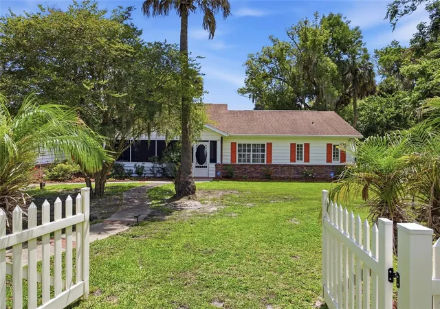 1st image of 1100 N Palmetto St, Leesburg, FL 34748 | MLS# TB8509243