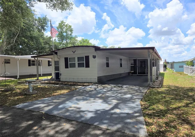 Homes for sale in Zephyrhills, FL | 6235 Parksend Ln, Zephyrhills, FL 33542 | MLS# TB8509253