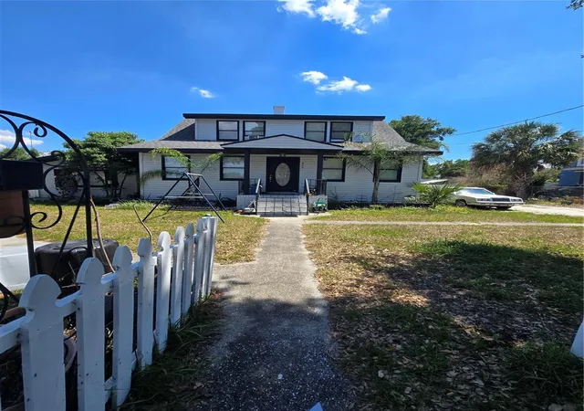 1st image of 820 Avenue Z Nw, Winter Haven, FL 33881 | MLS# S5150017