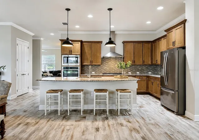 4th image of 13928 Swallow Hill Dr, Lithia, FL 33547 | MLS# O6408388