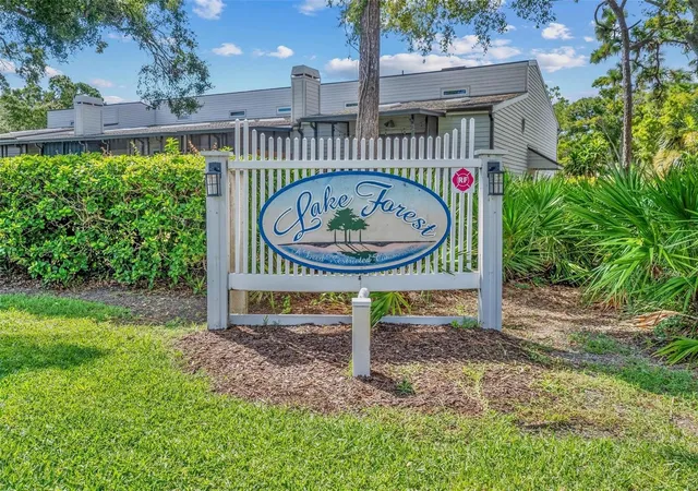 Homes for sale in Pinellas Park, FL | 6389 93rd Terrace, Pinellas Park, FL 33782 | Houzeo