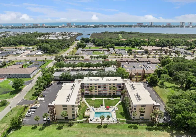Photo 1 of Condo for sale at 325 Wilder Blvd #103, Daytona Beach, FL 32114 | MLS# V4949123 | Listing updated on 2026-10-03